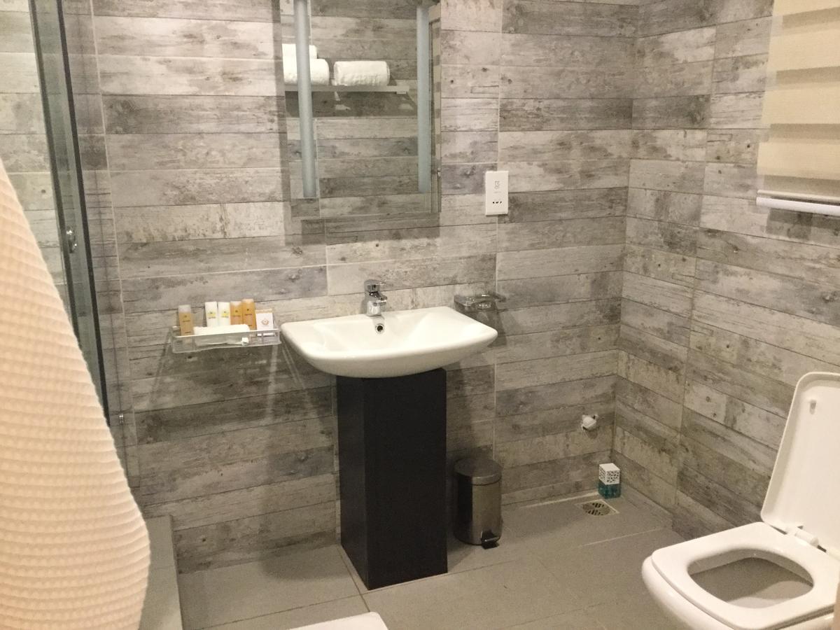 The Nook Hotel Lagos Extérieur photo