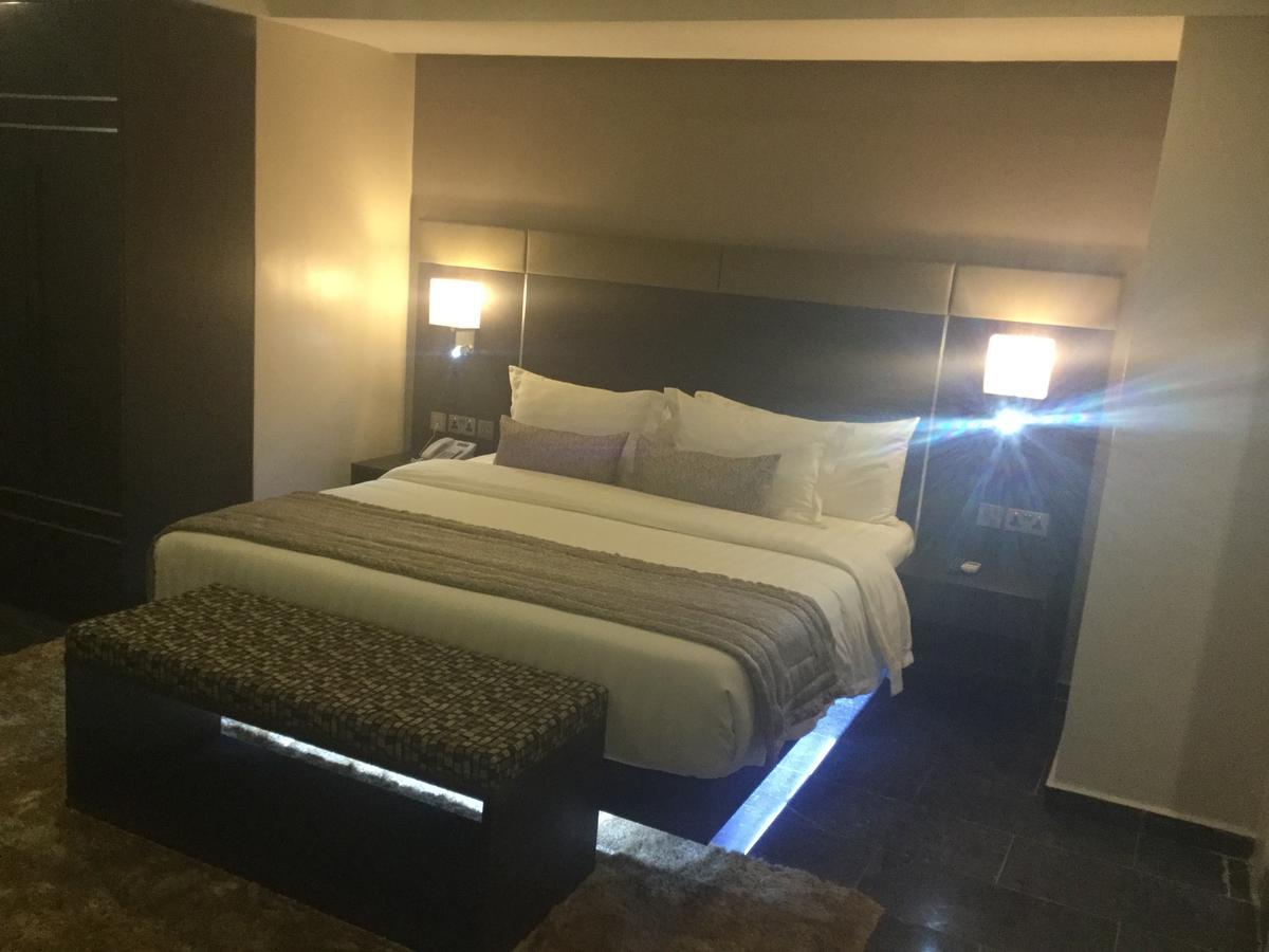 The Nook Hotel Lagos Extérieur photo
