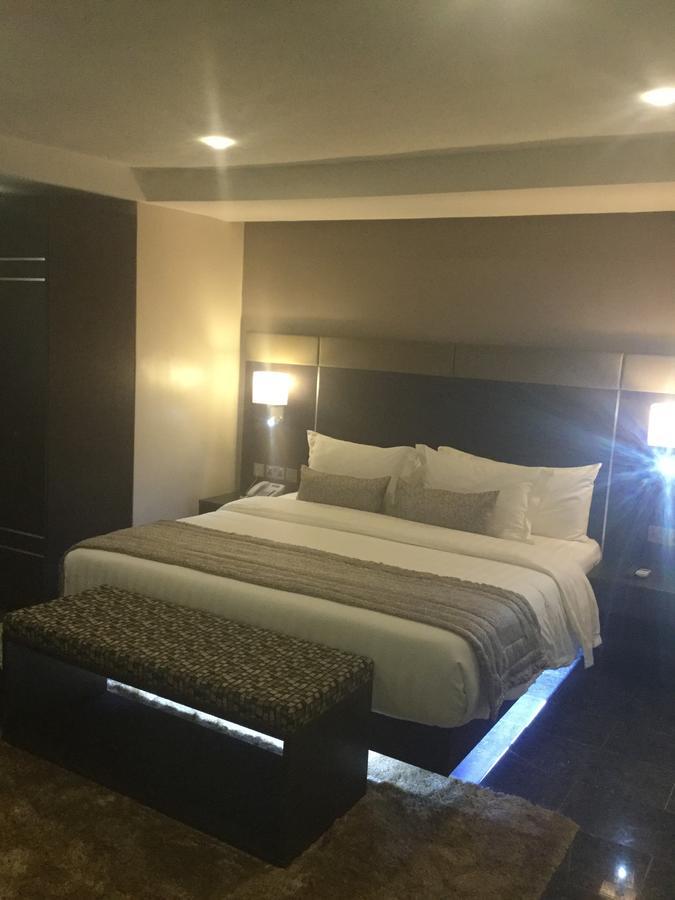 The Nook Hotel Lagos Extérieur photo
