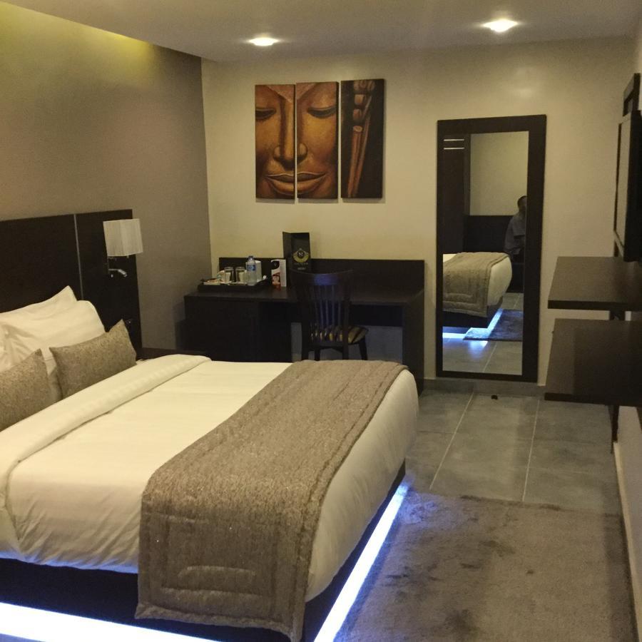 The Nook Hotel Lagos Extérieur photo