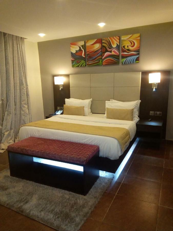 The Nook Hotel Lagos Extérieur photo